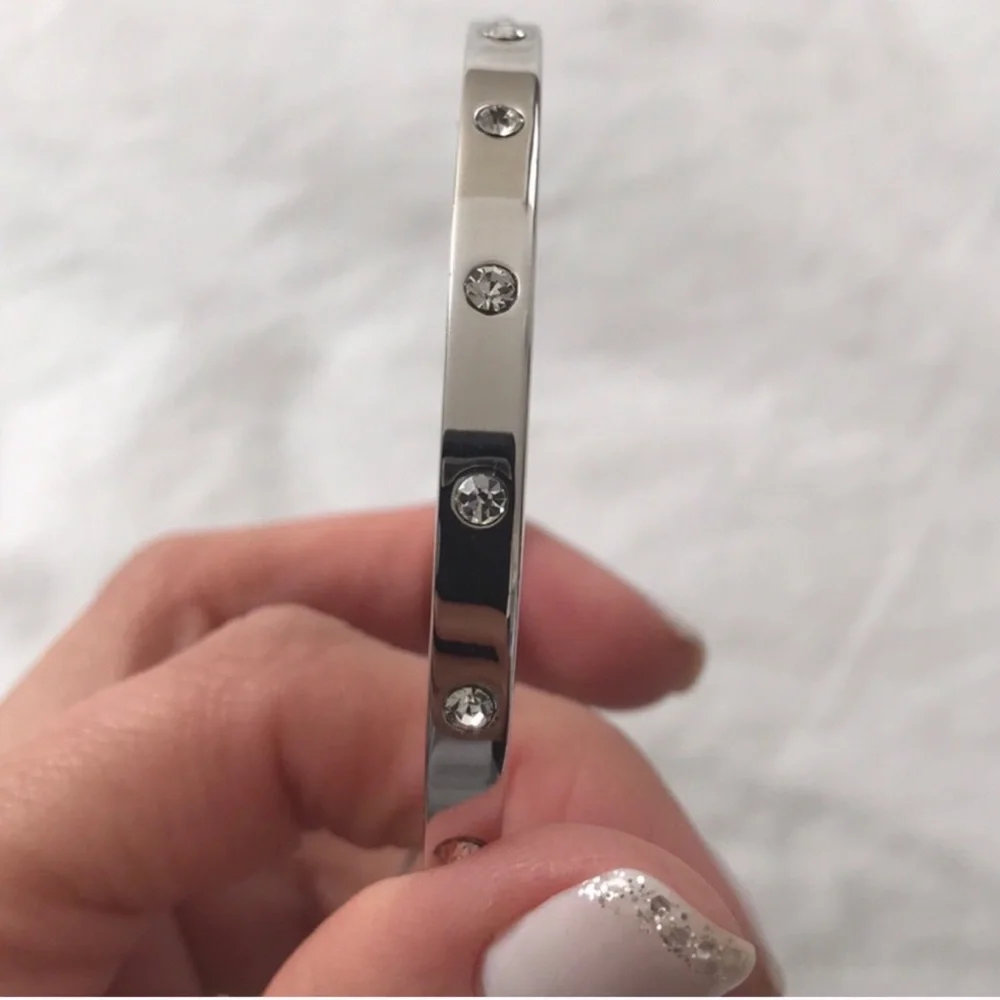KATE SPADE • Silver Set In Stone Bangle Bracelet - Picture 6 of 9